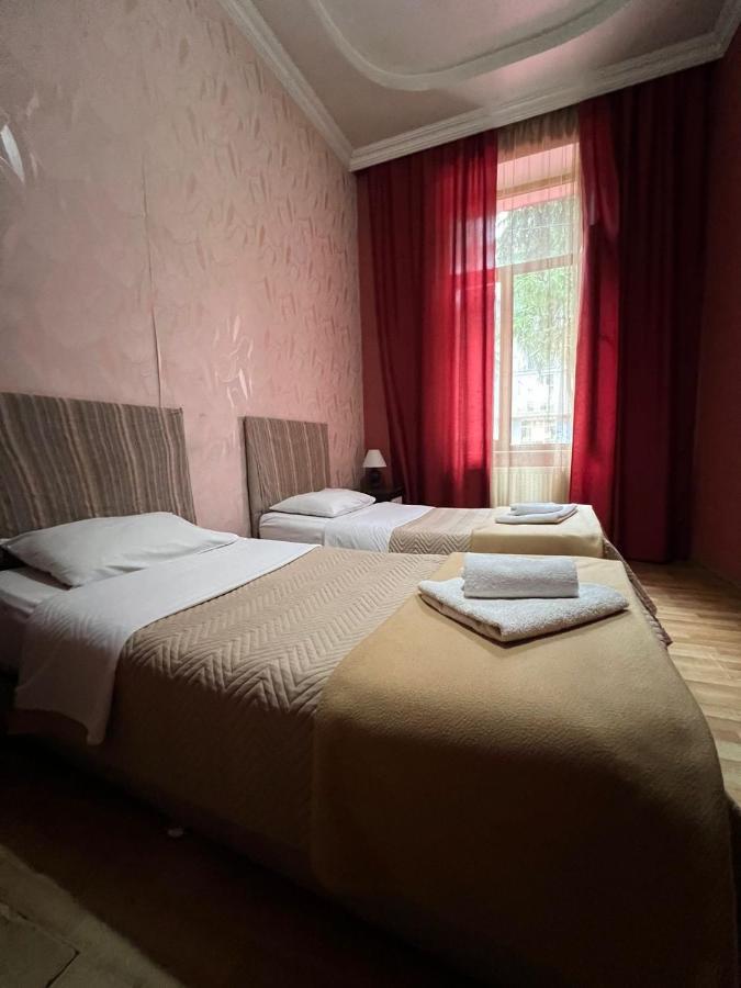 Hotel Albatros Batumi Kültér fotó