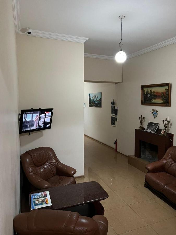 Hotel Albatros Batumi Kültér fotó