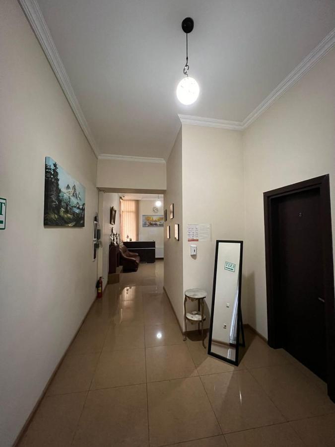 Hotel Albatros Batumi Kültér fotó