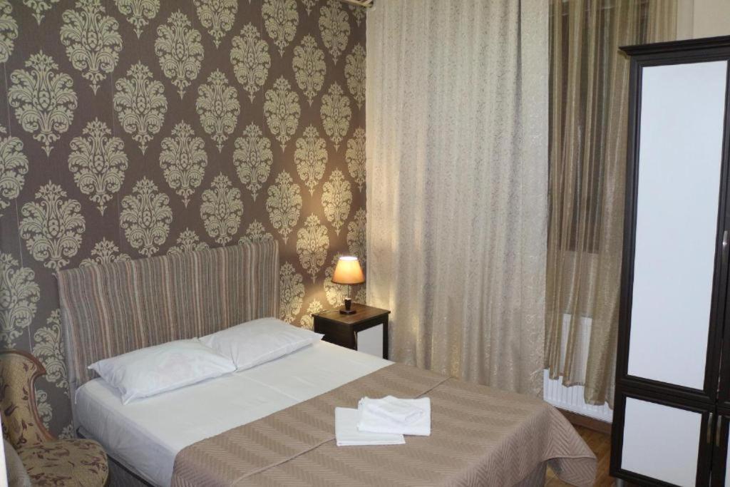 Hotel Albatros Batumi Kültér fotó